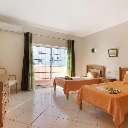 فيلة Solar Andorinhas *