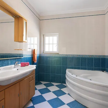 Solar Andorinhas فيلة